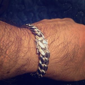 CUBAN LINK BRACELET - SOLID ITEM